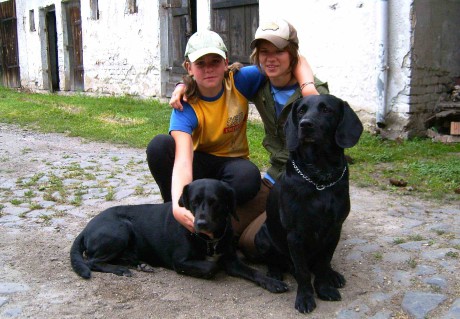 Já skvělá kámoška Poli a psy.jpg